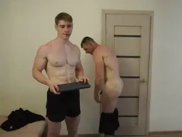 Chaturbate Live Sex Cam of kevin_geo