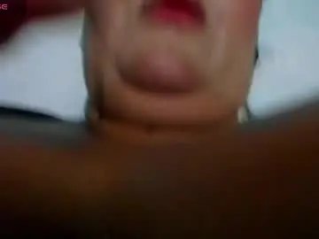 Chaturbate Watch Live Sex Cams of emilyycurvy_