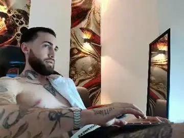 Chaturbate Adult Webcams of luke_davis01
