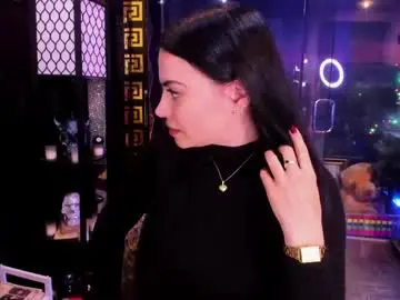 Chaturbate Free Live Porn of alma_pearl