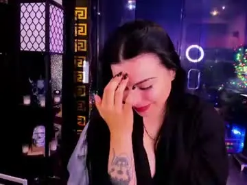 Chaturbate Free Live Porn of alma_pearl