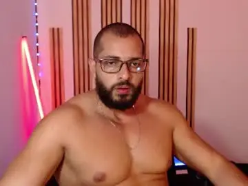 Chaturbate Nude Webcam of chris_magnum_