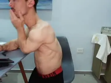 Chaturbate Watch Live Sex Cams of midgettripod1