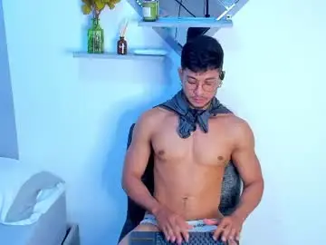 Chaturbate Best live sex cam show of nolan_joness