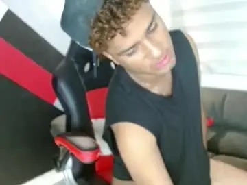 Chaturbate Best live sex cam show of apolo_xxx1
