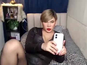 Chaturbate Live Sex Cam of lovelysugar18