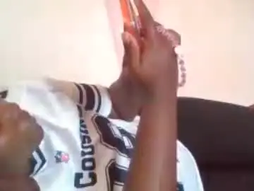 Chaturbate Live Sex Cam of african_princess27
