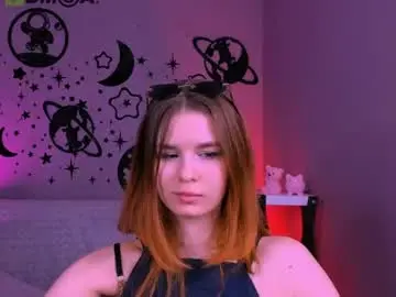 Chaturbate Live Sex Cam of alessiaarouge