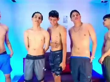 Chaturbate Free Porn Cam of chillbicrew