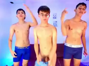 Chaturbate Adult Video Chat of chillbicrew