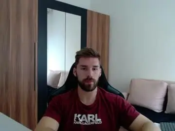 Chaturbate Adult Webcams of darius_94
