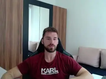 Chaturbate Live Sex of darius_94