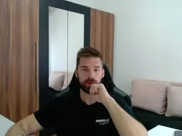 Chaturbate Nude Webcam of darius_94