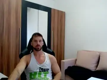 Chaturbate Live Sex Cam of darius_94