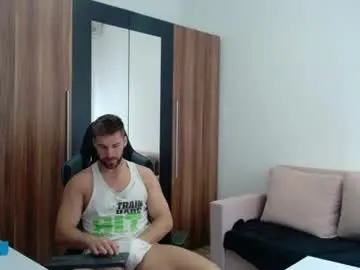 Chaturbate Best live sex cam show of darius_94