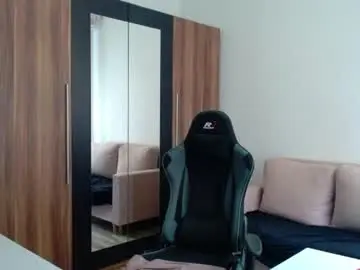 Chaturbate Sex Cam of darius_94