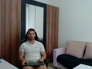 Chaturbate Best live sex cam show of darius_94