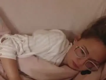 Chaturbate Private Sex Chat of flowercandydoll13