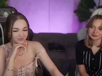 Chaturbate Watch Live Sex Cams of kira0541