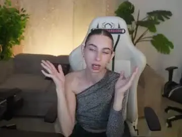 Chaturbate Nude Webcam of kira0541