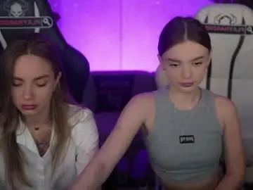 Chaturbate Sex Cam of kira0541