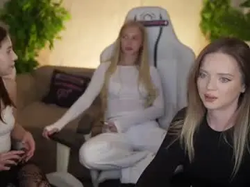 Chaturbate Free Porn Cam of kira0541