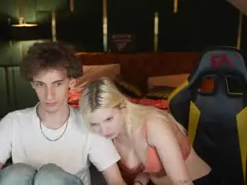 Chaturbate Live Sex of kira0541