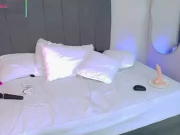Chaturbate Best live sex cam show of stella_luxury