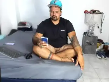 Chaturbate Best live sex cam show of pikoro_gomez
