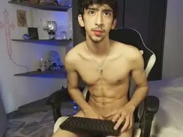 Chaturbate Live Sex Cam of vittorio_cerati