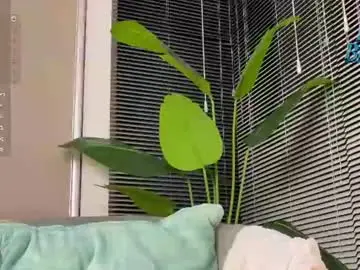 Chaturbate Best live sex cam show of lucie_beltran
