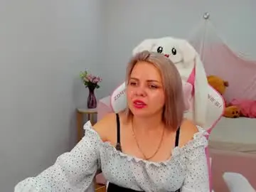 Chaturbate Live Sex of adeleravelle