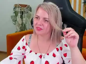 Chaturbate Watch Live Sex Cams of adeleravelle