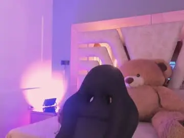 Chaturbate Live Sex of natachadiaz1