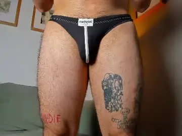 Chaturbate Live Sex Cam of ackerman_eren_