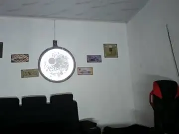 Chaturbate Free Porn Cam of kerlinn2711