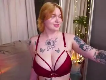 Chaturbate Live Sex Cam of naomi_hotterr