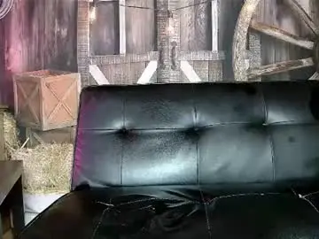 Chaturbate Live Sex Cam of lancehardwood222