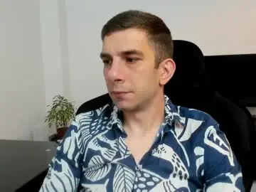 Chaturbate Live Sex Cam of ryandusk