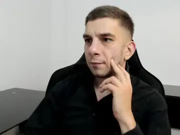 Chaturbate Live Porn of ryandusk