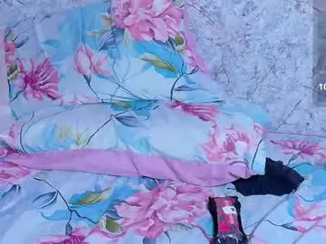 Chaturbate Nude Webcam of curvyhomebebe