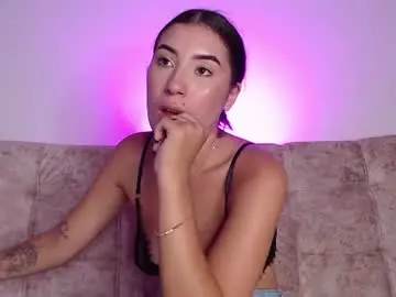 Chaturbate Live Sex Cam of madissonkay
