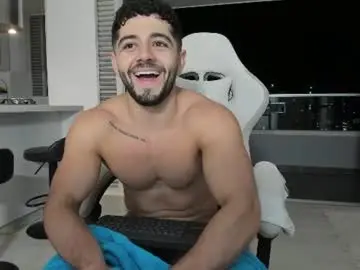 Chaturbate Sex Cam of thiago_moretti