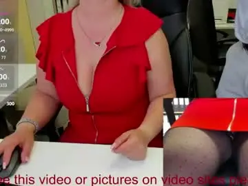 Chaturbate Free Live Porn of milf_viktoria
