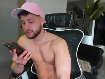 Chaturbate Best live sex cam show of paul_reyborg