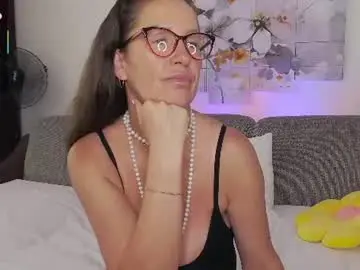 Chaturbate Live Sex Cam of sheilaryan
