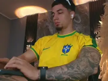 Chaturbate Watch Live Sex Cams of camiloalvarezzz3