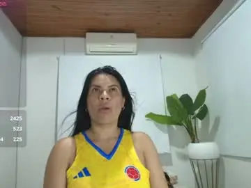 Chaturbate Adult Video Chat of perla_hot4u