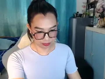 Chaturbate Live Sex Cam of urwetasianprincessxx