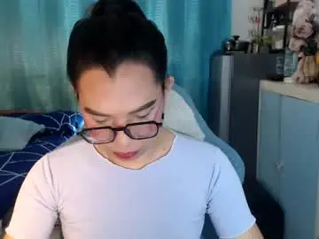 Chaturbate Live Sex Cam of urwetasianprincessxx